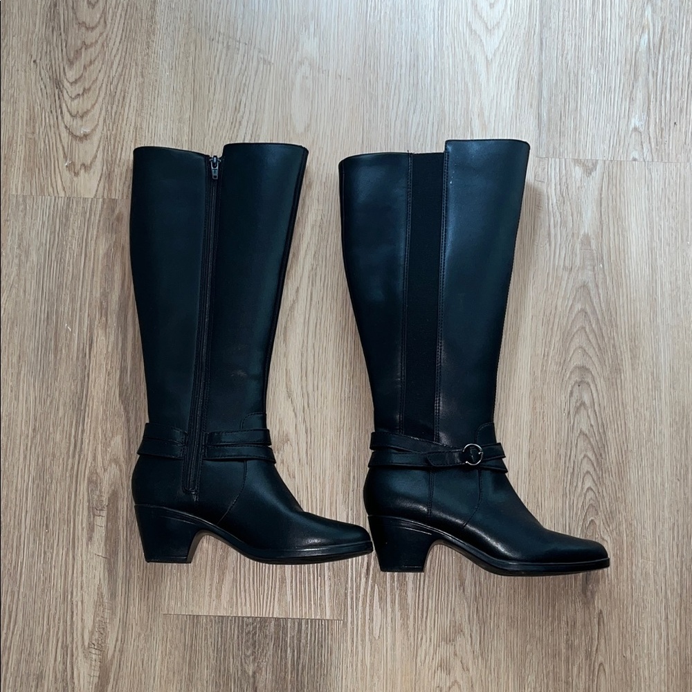 Clarks® Emily2 Dream Knee High Boot (Women)
 
BLACK LEATHER, Size 5M